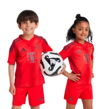 PACK JUNIOR BAYERN MUNICH DOMICILE 2024-2025